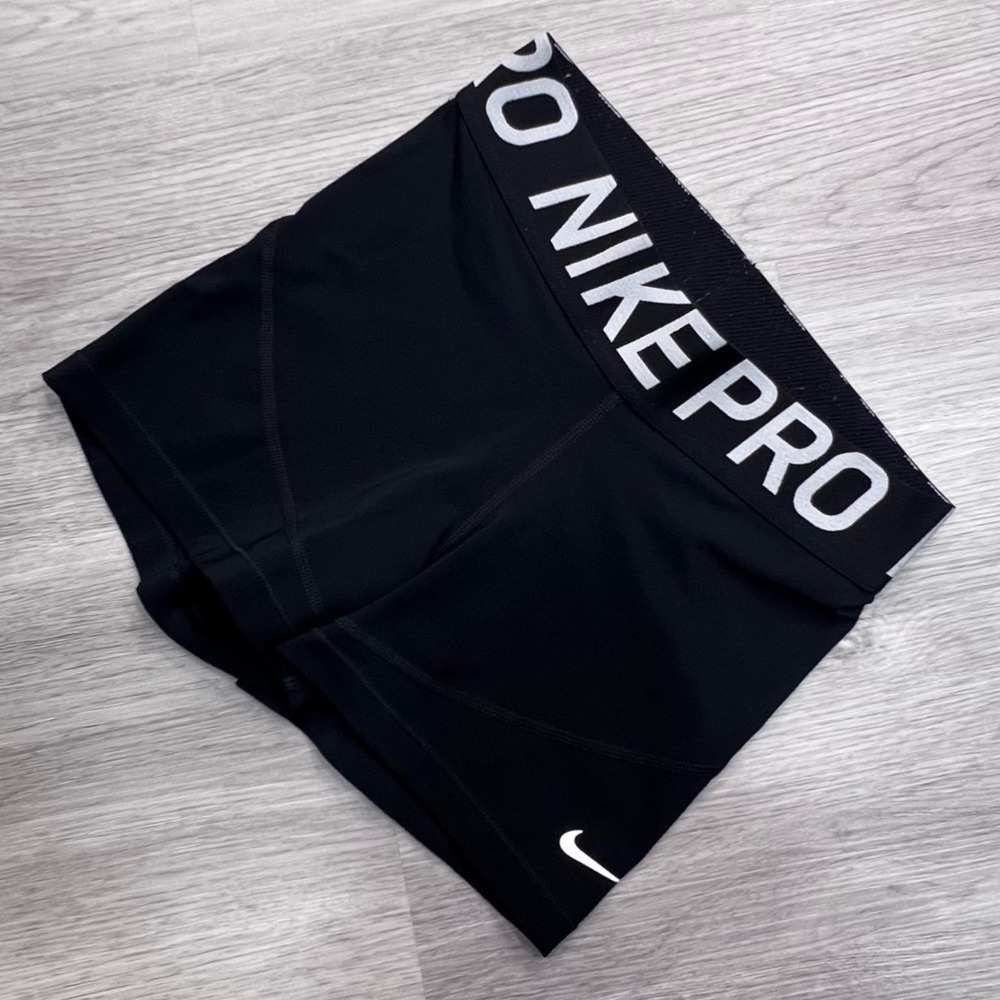 Nike Pro Dri-FIT Womens Black Compression Athletic Training Shorts Small 3in